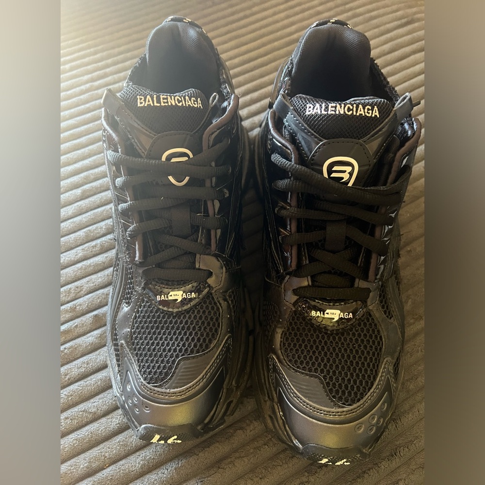 Men’s Balenciaga shoes